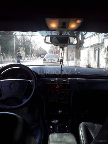 Mercedes E 230 1996, 411,000 km - 2.3 l - Zərdab
