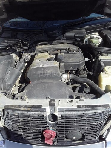 Mercedes E 230 1996, 411,000 km - 2.3 l - Zərdab