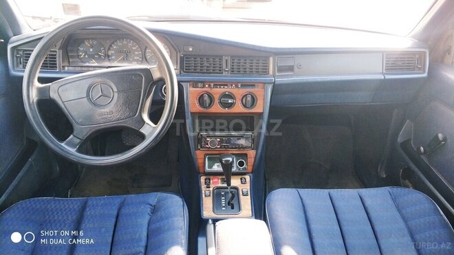 Mercedes 190 1992, 253,600 km - 2.5 l - Bakı