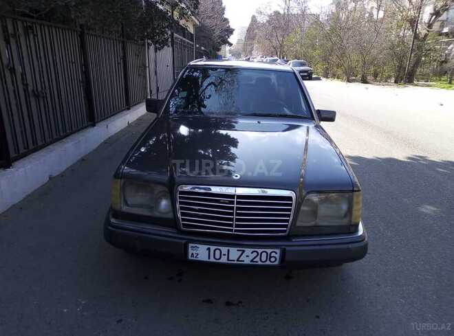 Mercedes E 220 1994, 583,000 km - 2.2 l - Bakı