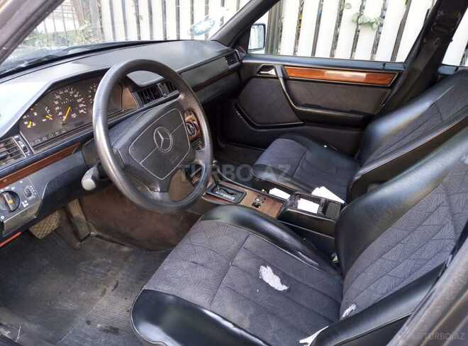 Mercedes E 220 1994, 583,000 km - 2.2 l - Bakı
