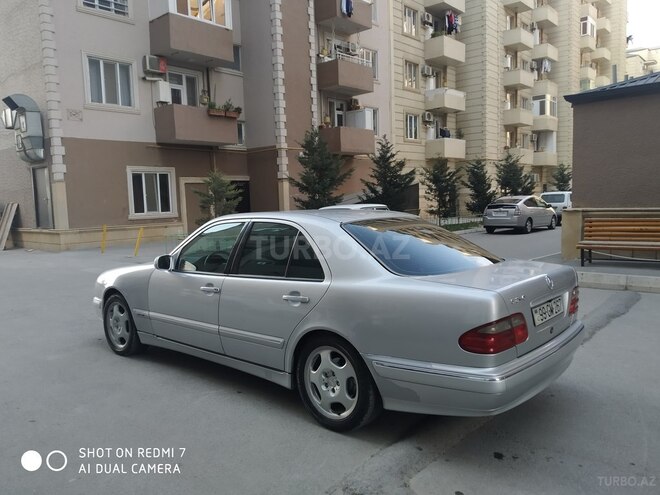 Mercedes E 240 1999, 166,500 km - 2.4 л - Bakı