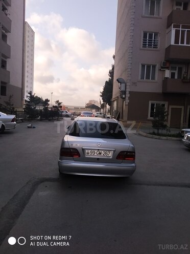 Mercedes E 240 1999, 166,500 km - 2.4 л - Bakı