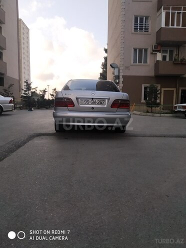 Mercedes E 240 1999, 166,500 km - 2.4 л - Bakı