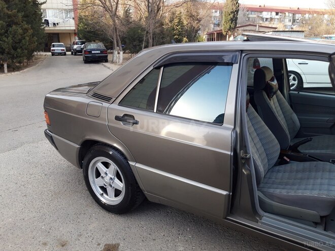 Mercedes 190 1990, 450,000 km - 2.0 l - Sumqayıt