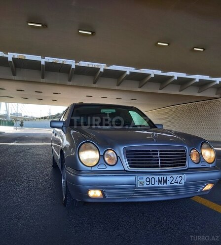 Mercedes E 230 1996, 326,000 km - 2.3 l - Bakı