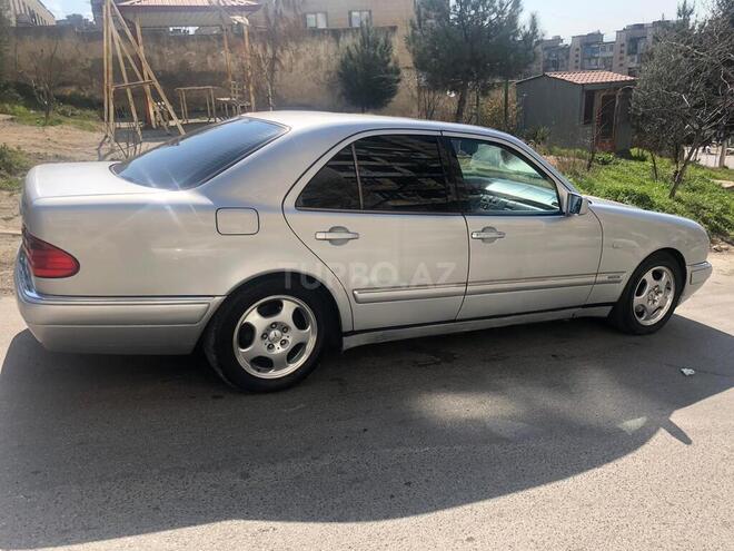 Mercedes E 230 1995, 420,000 km - 2.3 l - Bakı