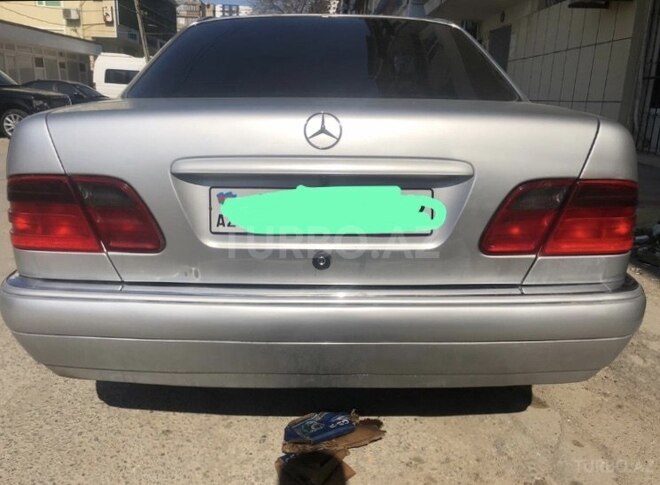 Mercedes E 230 1995, 420,000 km - 2.3 l - Bakı