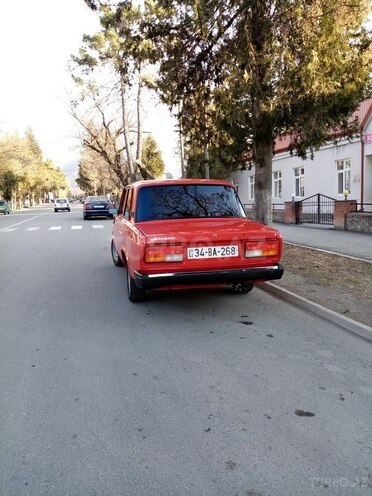 LADA (VAZ) 2107 1982, 300,000 km - 1.5 л - Qax
