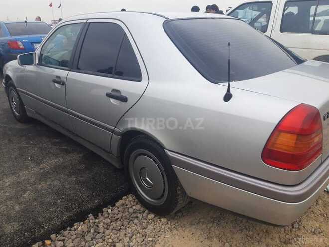 Mercedes C 220 1994, 267,000 km - 2.2 l - Sumqayıt