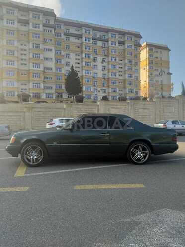 Mercedes E 200 1993, 165,000 km - 2.0 l - Bakı