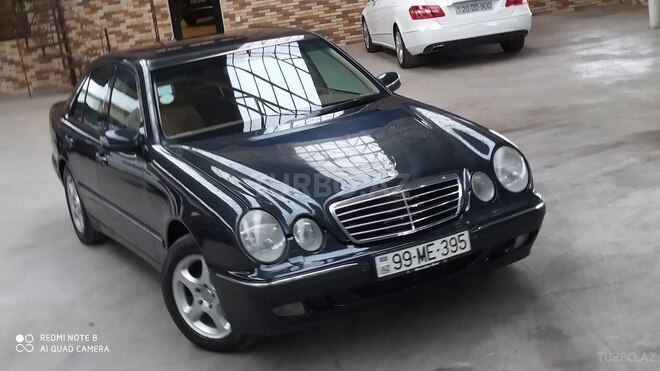 Mercedes E 240 2000, 185,600 km - 2.6 l - Gəncə