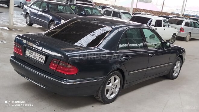 Mercedes E 240 2000, 185,600 km - 2.6 l - Gəncə