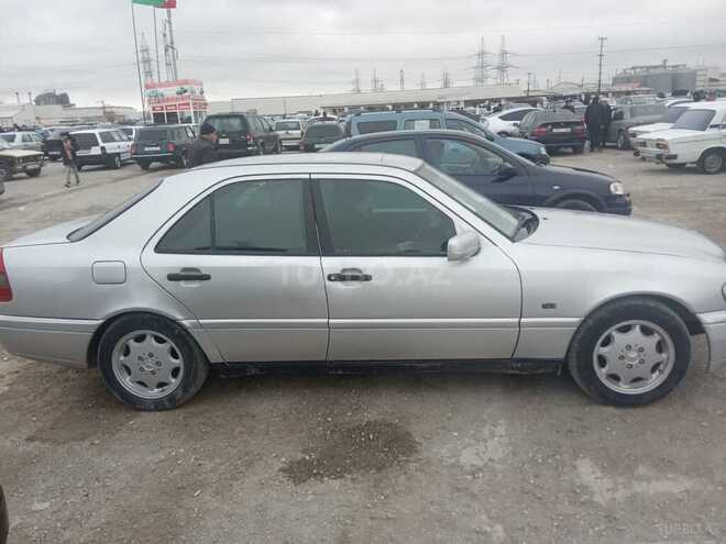 Mercedes C 220 1993, 373,000 km - 2.2 l - Bakı