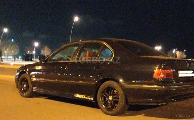 BMW 525 1999, 393,000 km - 2.5 l - Bakı