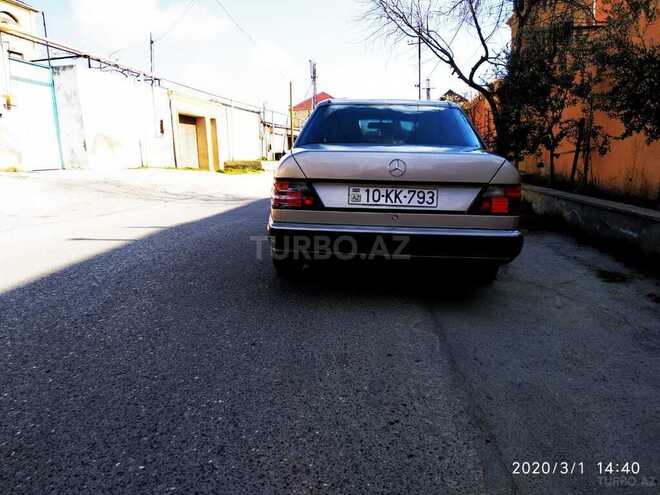 Mercedes E 250 1990, 736,400 km - 2.5 l - Bakı