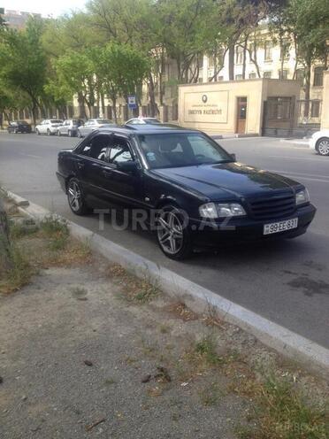 Mercedes C 180 2000, 400,000 km - 1.8 l - Bakı