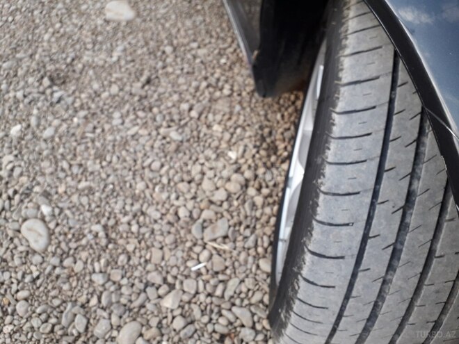 BMW 325 1999, 323,000 km - 2.5 l - Qazax