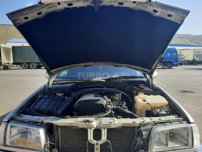 Mercedes C 200 1999, 260,000 km - 0.2 л - Bakı