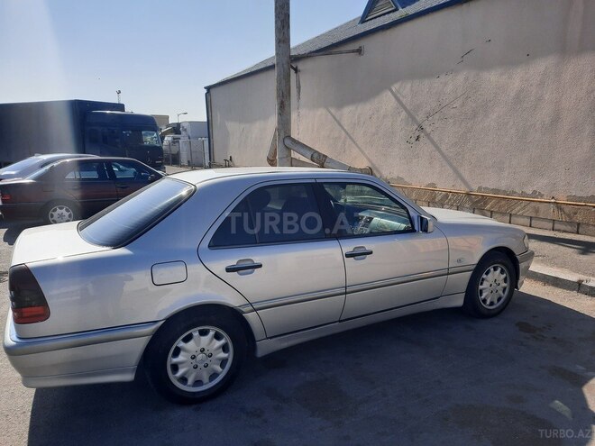 Mercedes C 200 1999, 260,000 km - 0.2 л - Bakı