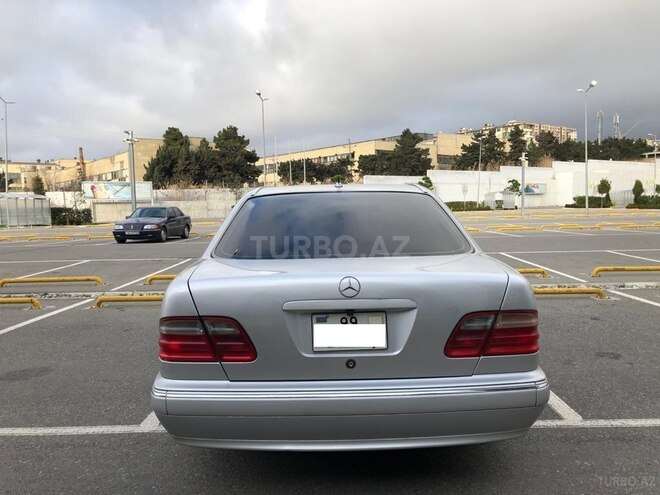 Mercedes E 320 2000, 280,000 km - 3.2 л - Bakı