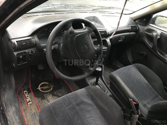 Opel Astra 1996, 320,100 km - 1.6 l - Bakı