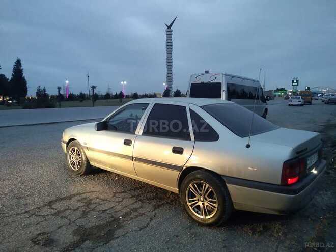 Opel Vectra 1993, 198,880 km - 2.0 l - Bakı