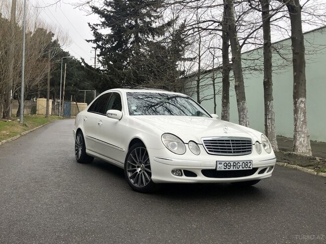 Mercedes E 320 2003, 280,000 km - 3.2 l - Bakı