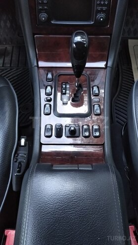Mercedes E 320 2001, 175,000 km - 0.4 l - Göyçay