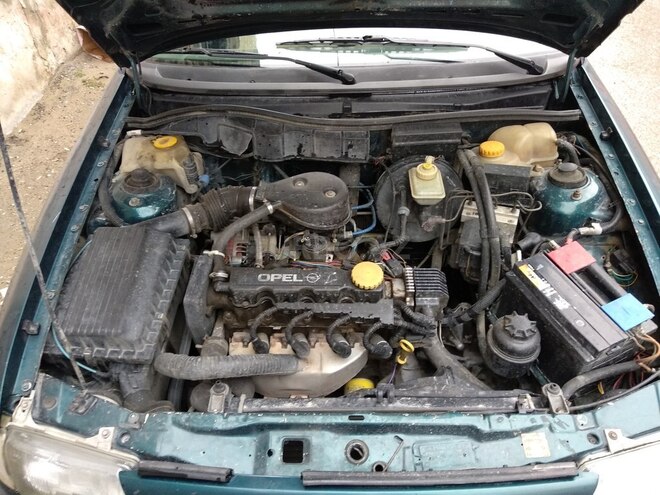 Opel Astra 1997, 296,500 km - 1.6 л - Bakı