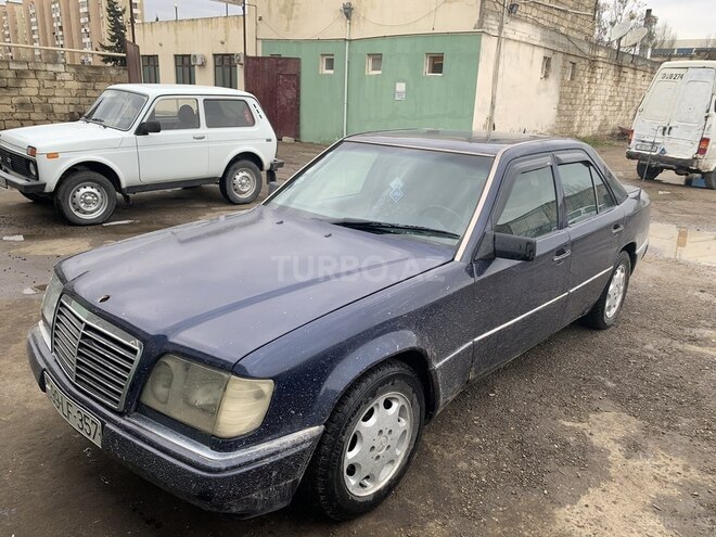 Mercedes E 220 1995, 657,800 km - 2.2 l - Bakı