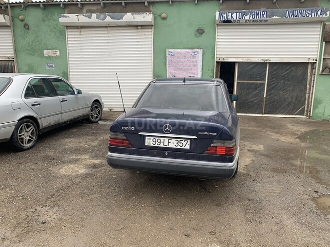 Mercedes E 220 1995, 657,800 km - 2.2 l - Bakı