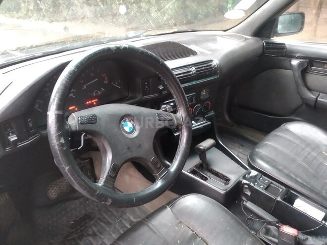 BMW 520 1992, 257,000 km - 2.0 l - Bakı