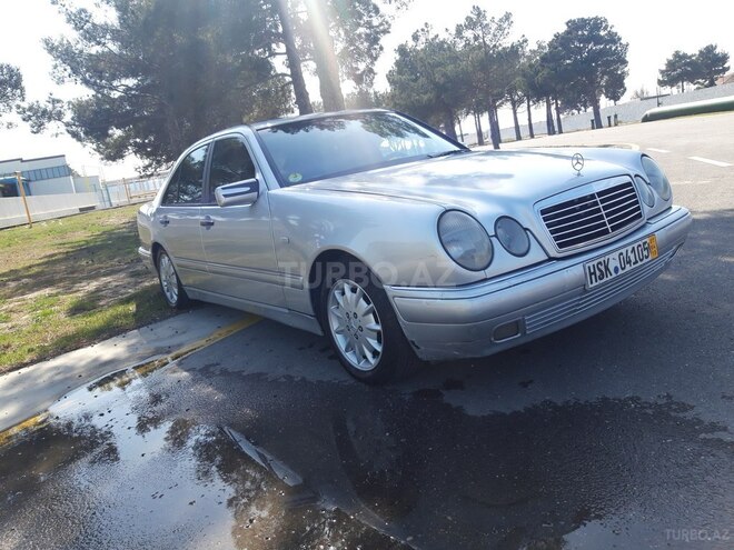 Mercedes E 230 1996, 287,000 km - 2.3 л - Sumqayıt