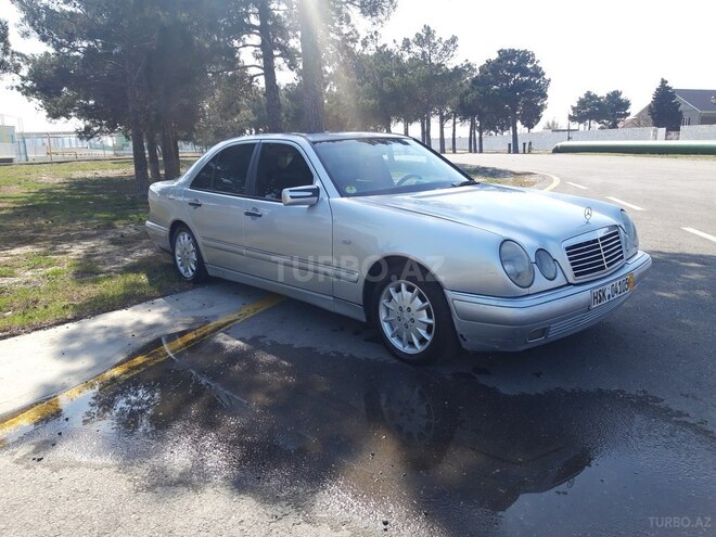 Mercedes E 230 1996, 287,000 km - 2.3 л - Sumqayıt