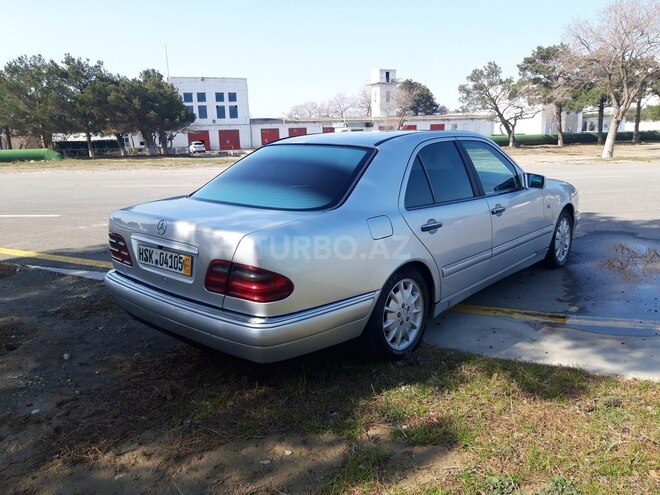 Mercedes E 230 1996, 287,000 km - 2.3 л - Sumqayıt
