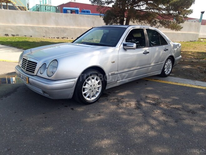 Mercedes E 230 1996, 287,000 km - 2.3 л - Sumqayıt