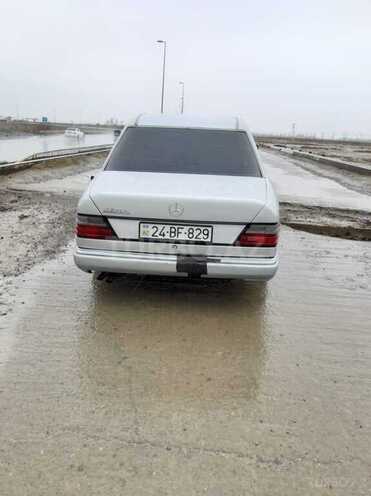Mercedes E 260 1991, 293,625 km - 2.6 л - Bakı
