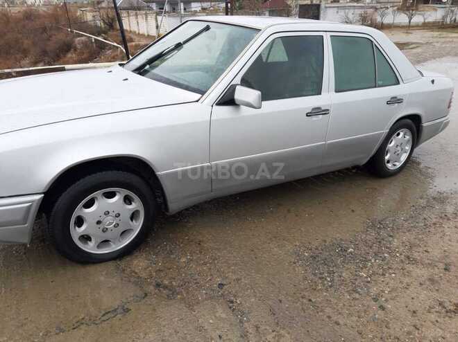 Mercedes E 260 1991, 293,625 km - 2.6 л - Bakı