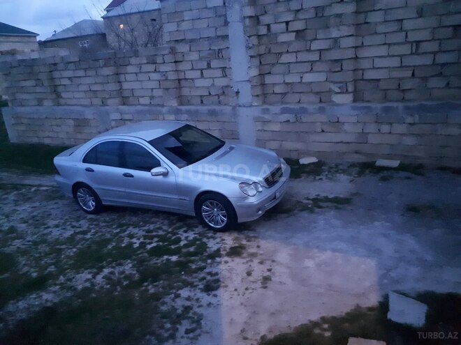Mercedes C 220 2005, 397,000 km - 2.2 l - Bakı