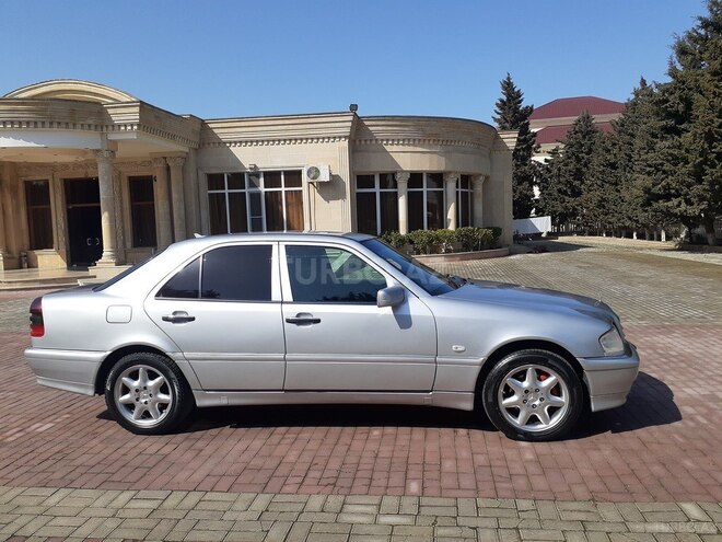 Mercedes C 240 2000, 3,750,500 km - 2.0 l - Bakı