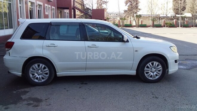 Mitsubishi Airtrek 2001, 195,000 km - 2.0 l - Şirvan