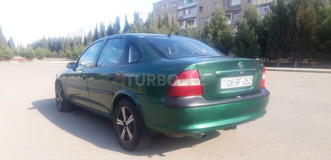 Opel Vectra 1997, 295,000 km - 1.8 л - Gəncə