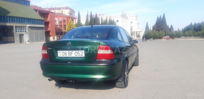Opel Vectra 1997, 295,000 km - 1.8 л - Gəncə