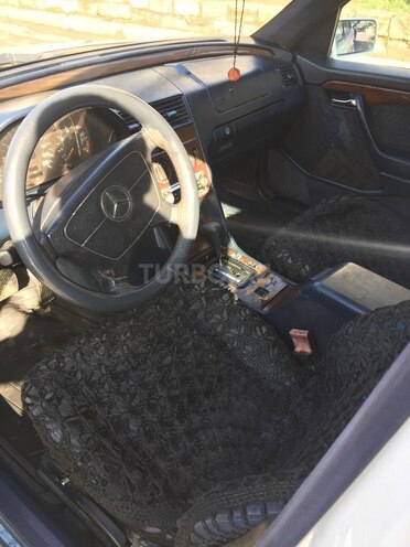 Mercedes C 220 1994, 325,600 km - 2.2 l - Bakı