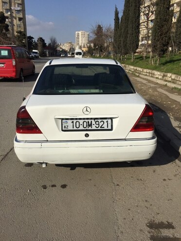 Mercedes C 220 1994, 325,600 km - 2.2 l - Bakı
