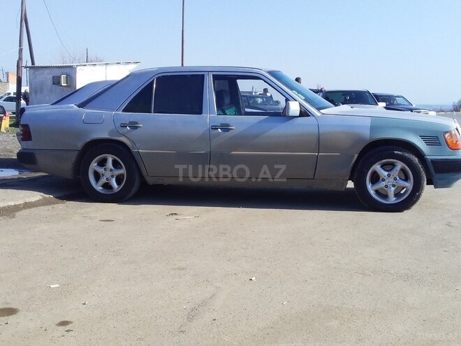Mercedes E 300 1992, 550,000 km - 3.0 л - Beyləqan