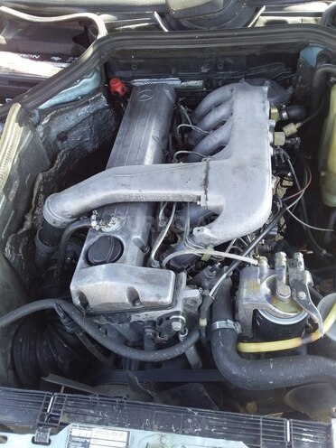 Mercedes E 300 1992, 550,000 km - 3.0 л - Beyləqan