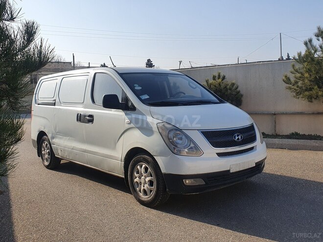 Hyundai H-1 2009, 200,430 km - 2.5 l - Bakı