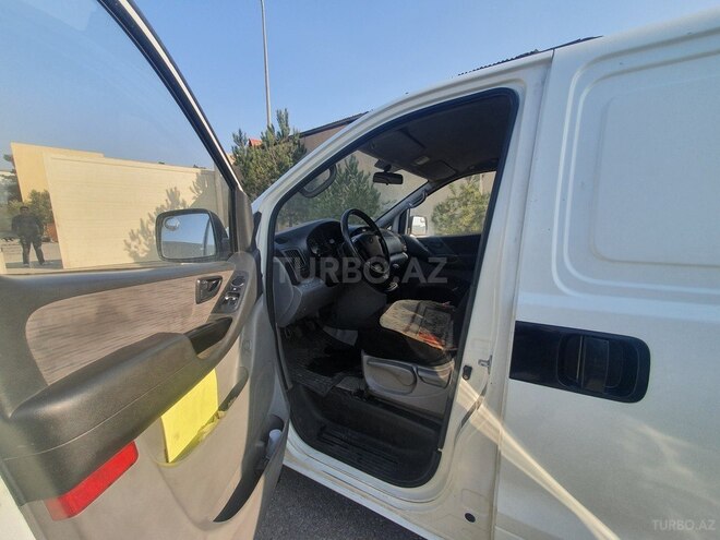 Hyundai H-1 2009, 200,430 km - 2.5 l - Bakı